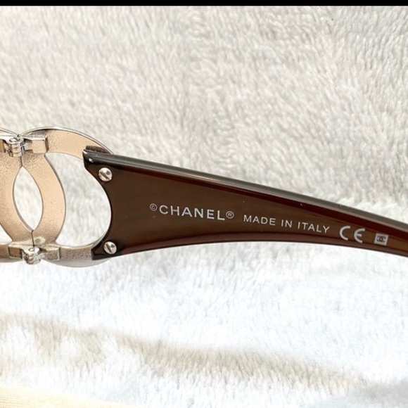 Chanel Authentic sunglasses - Picture 7 of 15